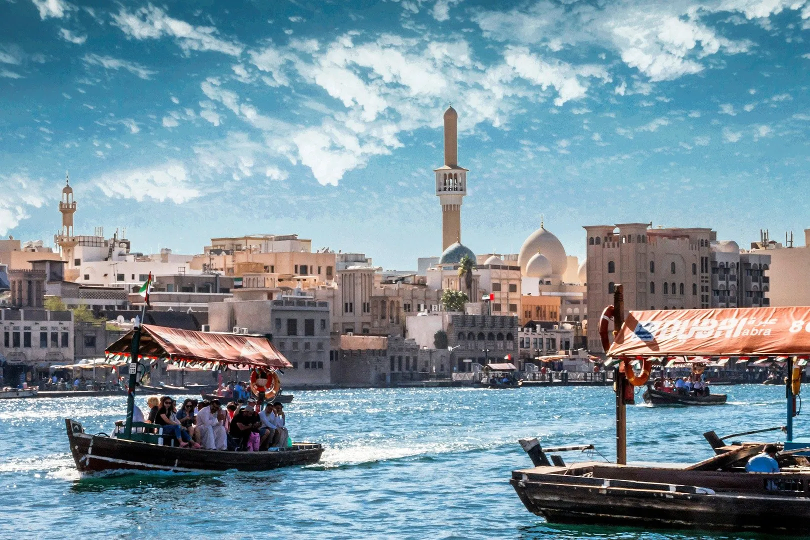 Dubai Old Town City Tour: Explore Historical Sites